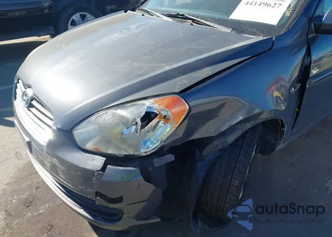 2006 Hyundai Accent Gls z USA, uszkodzony, nr VIN KMHCN46C06U021399